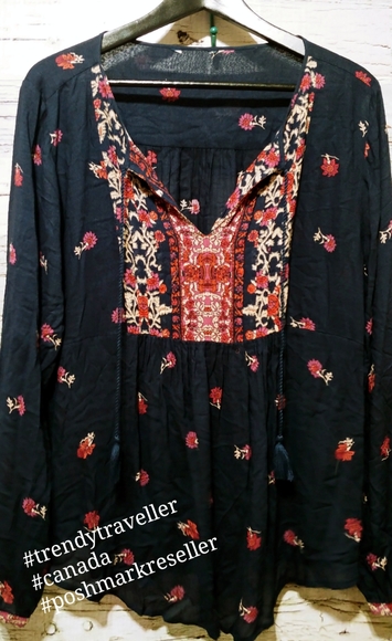 Blouse Navy Floral Print Drawstring V-neck